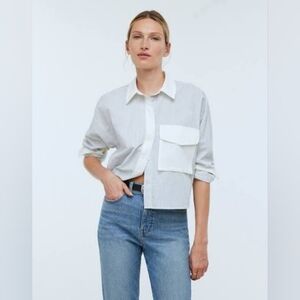 Madewell NP061 Flap-Pocket Crop Button-Up Shirt in Poplin